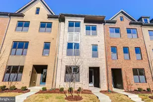 22954 Sullivans Cove Sq, Brambleton, VA 20148 - Photo 1