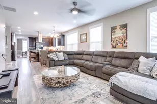 25184 Crested Wheat Dr, Aldie, VA 20105 - Photo 5