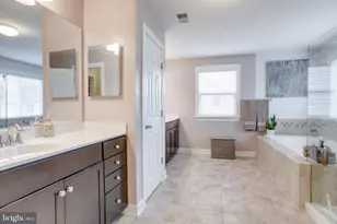 25184 Crested Wheat Dr, Aldie, VA 20105 - Photo 43