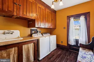 45 E Broad Way E, Lovettsville, VA 20180 - Photo 23