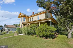 45 E Broad Way E, Lovettsville, VA 20180 - Photo 9