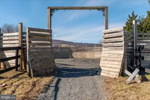 18935 Yellow Schoolhouse Rd, Bluemont, VA 20135 - Photo 57