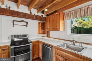 18935 Yellow Schoolhouse Rd, Bluemont, VA 20135 - Photo 17