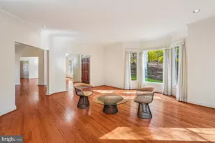 308 Sinegar Pl, Potomac Falls, VA 20165 - Photo 33