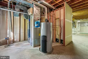 308 Sinegar Pl, Potomac Falls, VA 20165 - Photo 77