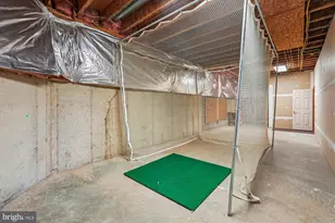 308 Sinegar Pl, Potomac Falls, VA 20165 - Photo 79