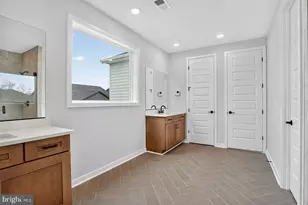 41800 Preston Fls Wy, Ashburn, VA 20148 - Photo 17