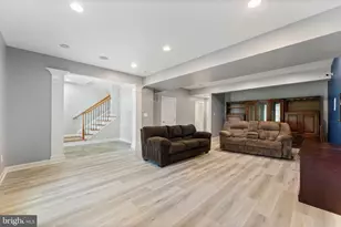 42524 Rowderbury Square, Chantilly, VA 20152 - Photo 17