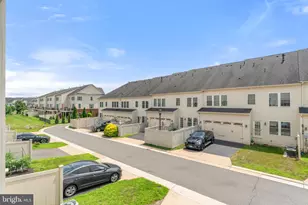 42524 Rowderbury Square, Chantilly, VA 20152 - Photo 33