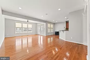 42524 Rowderbury Square, Chantilly, VA 20152 - Photo 29