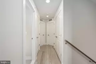 20183 Northpark Dr, Ashburn, VA 20147 - Photo 27