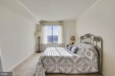 19385 Cypress Ridge Terrace #920, Leesburg, VA 20176 - Photo 15