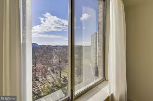 19385 Cypress Ridge Terrace, Leesburg, VA 20176 - Photo 19