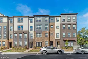 45928 Swallow Ter, Sterling, VA 20165 - Photo 3