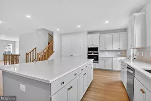 42241 Shining Star Sq, Brambleton, VA 20148 - Photo 7