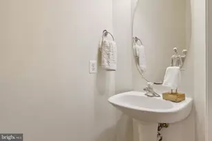 14388 Waterford Woods Ct, Leesburg, VA 20176 - Photo 19