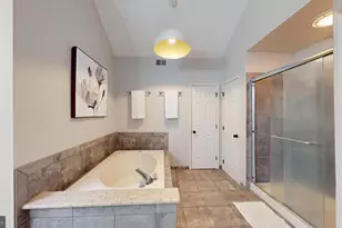 126 Lake Dr, Sterling, VA 20164 - Photo 43