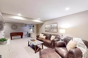 126 Lake Dr, Sterling, VA 20164 - Photo 61