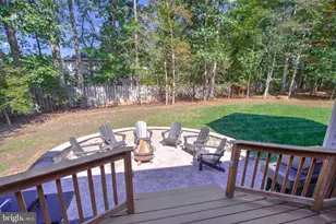 126 Lake Dr, Sterling, VA 20164 - Photo 27