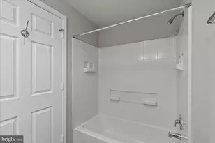 19355 Cypress Ridge Terrace, Leesburg, VA 20176 - Photo 31