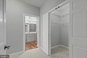 19355 Cypress Ridge Terrace, Leesburg, VA 20176 - Photo 37