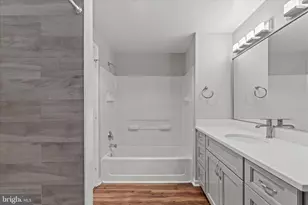 19355 Cypress Ridge Terrace, Leesburg, VA 20176 - Photo 39