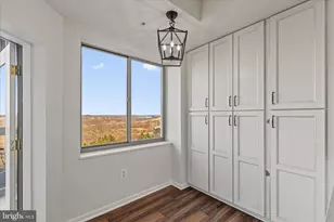 19355 Cypress Ridge Terrace, Leesburg, VA 20176 - Photo 23