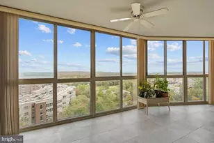 19385 Cypress Ridge Terrace, Leesburg, VA 20176 - Photo 7