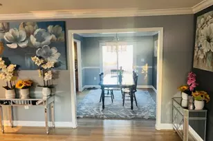 304 E Gordon Street E, Sterling, VA 20164 - Photo 7