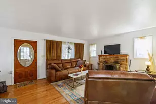 208 Chestnut St, Middleburg, VA 20117 - Photo 5