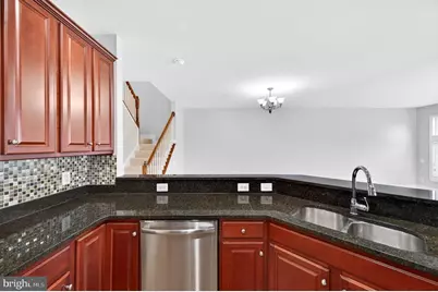 102 Great Laurel Square SE, Leesburg, VA 20175 - Photo 11