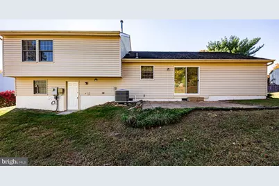 1803 E Beech Road, Sterling, VA 20164 - Photo 3