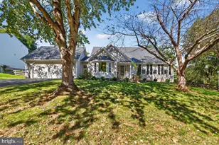 35570 Sassafras Dr, Round Hill, VA 20141 - Photo 1