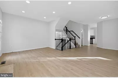 21748 Kings Crossing Terrace, Ashburn, VA 20147 - Photo 11