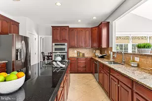 26089 Wendell St, Chantilly, VA 20152 - Photo 9