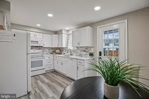 30 Gannon Way, Sterling, VA 20165 - Photo 17