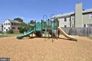 1072 Norwood Ct, Sterling, VA 20164 - Photo 25