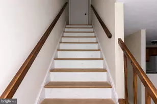 1072 Norwood Ct, Sterling, VA 20164 - Photo 13