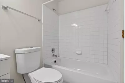 22976 Fontwell Square, Sterling, VA 20166 - Photo 9