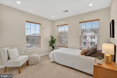 21758 Flora Springs Terrace, Ashburn, VA 20147 - Photo 19