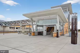 21758 Flora Springs Terrace, Ashburn, VA 20147 - Photo 33