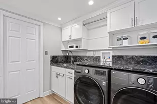 224 Prince St NE, Leesburg, VA 20176 - Photo 65