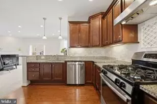 42577 Sunset Ridge Square, Ashburn, VA 20148 - Photo 11