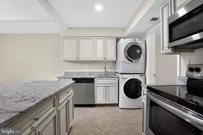 1043 Margate Court #1043A, Sterling, VA 20164 - Photo 9