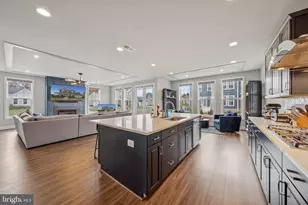 101 Milvian Wy SE, Leesburg, VA 20175 - Photo 19