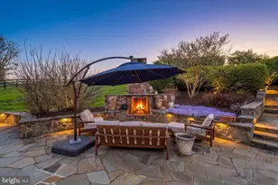 15718 Old Waterford Rd, Paeonian Springs, VA 20129 - Photo 7