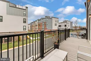 20328 Newfoundland Sq, Ashburn, VA 20147 - Photo 19