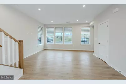 20328 Newfoundland Square, Ashburn, VA 20147 - Photo 9