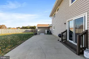 503 S Maple Ct, Sterling, VA 20164 - Photo 33