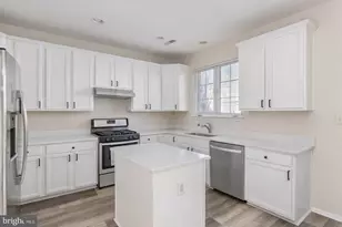 21491 Rusty Blackhaw Square, Sterling, VA 20164 - Photo 13